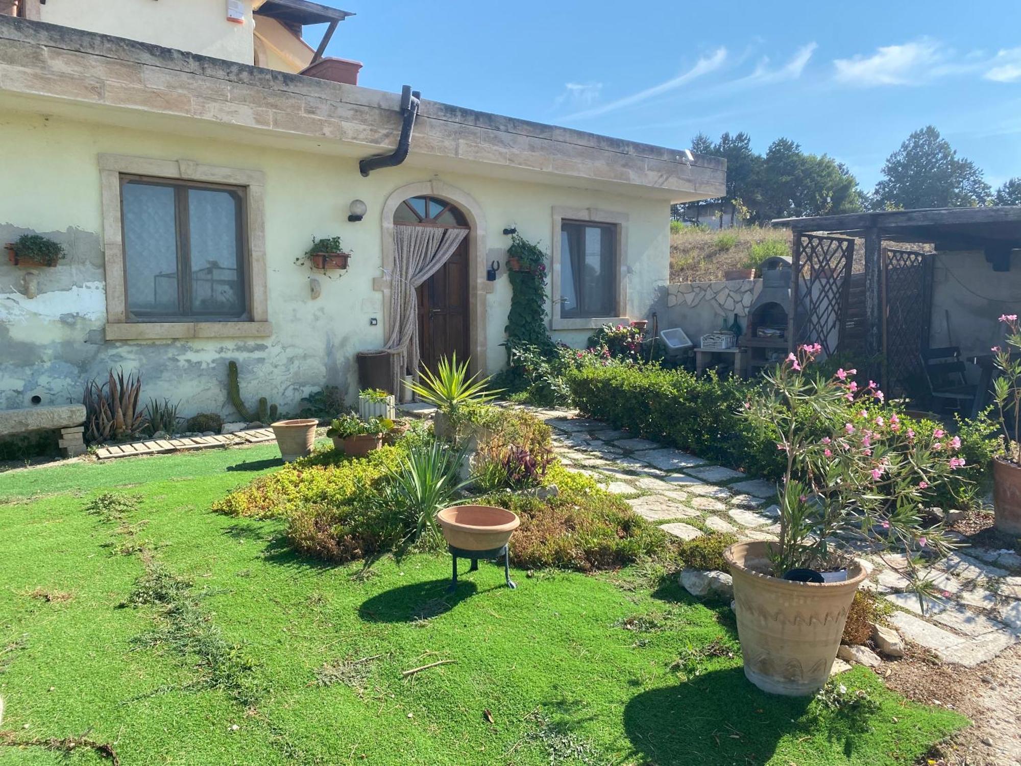Villa Radiosa Gravina in Puglia Eksteriør billede